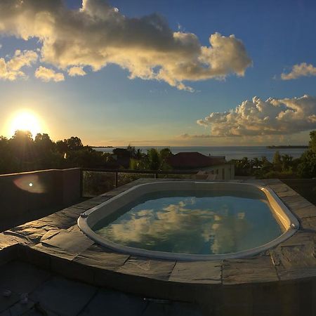 Luxe Exotica Apartments ラ・ガウレット エクステリア 写真