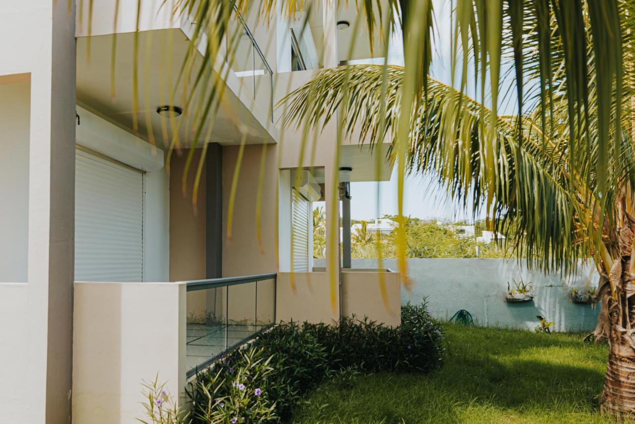Luxe Exotica Apartments ラ・ガウレット エクステリア 写真