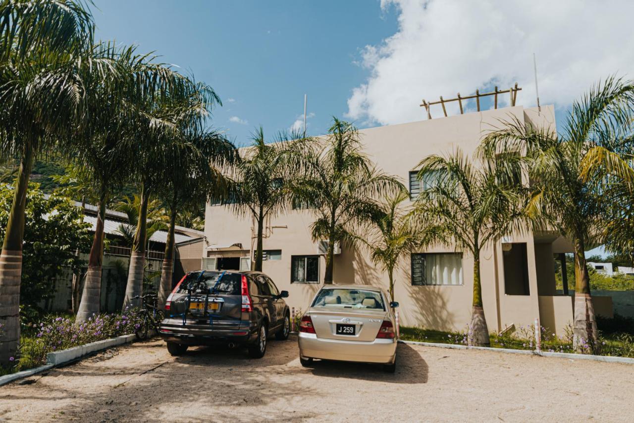 Luxe Exotica Apartments ラ・ガウレット エクステリア 写真