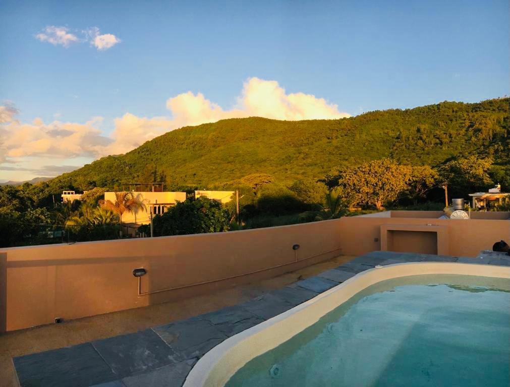 Luxe Exotica Apartments ラ・ガウレット エクステリア 写真